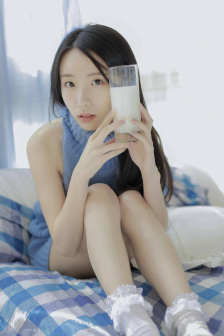 金梅瓶3